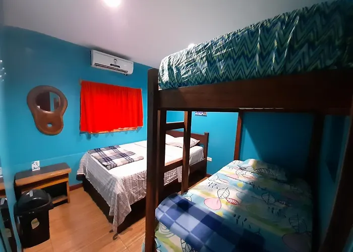 Coral Reef Surf And Camp Auberge de jeunesse