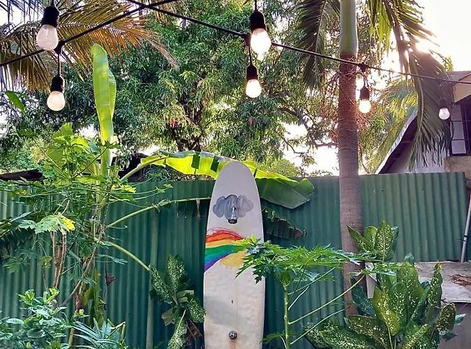 Coral Reef Surf And Camp Auberge de jeunesse *