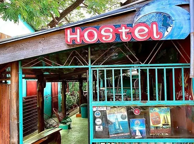 Coral Reef Surf And Camp * Tamarindo